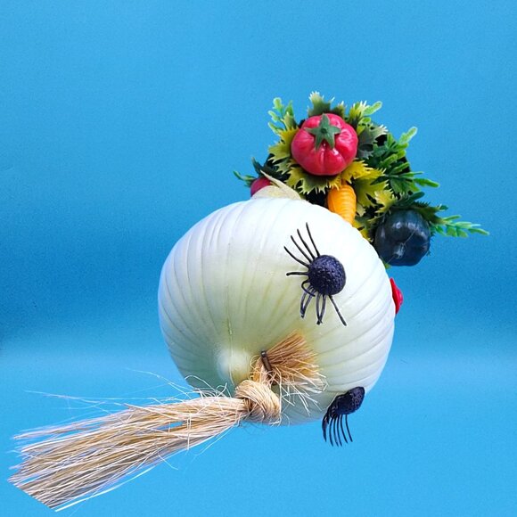 Vintage 1968 Kitsch Onion Head Lady Flower Pot Anthropomorphic Veggie Hong Kong - Picture 7 of 11